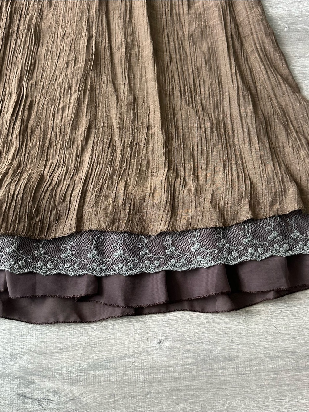 VTG Eighty Ninety Japanese Layered Lace Crinkle Mini Dress - Brown - Picture 2 of 8
